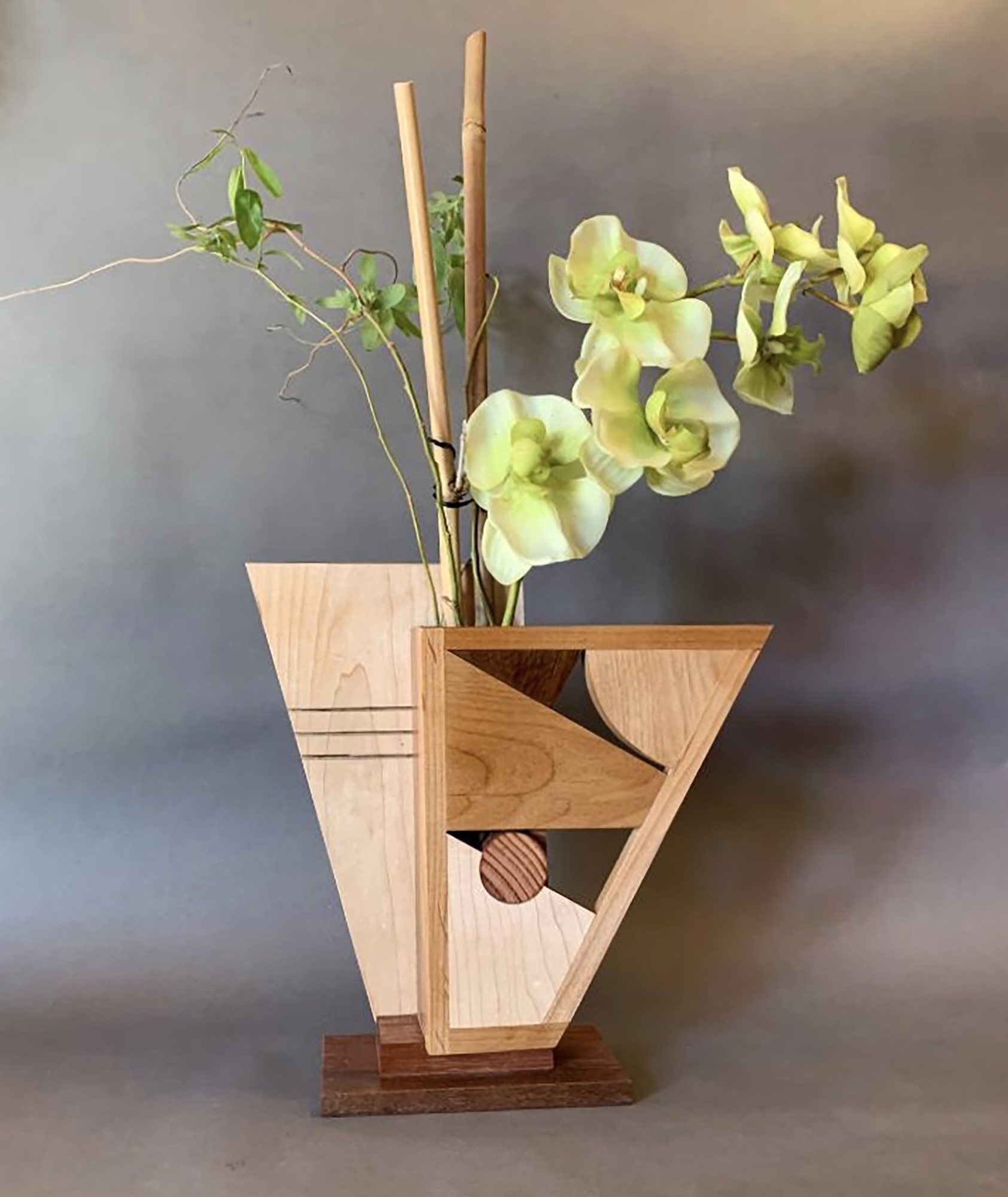 Vase 215, Maple   14"H