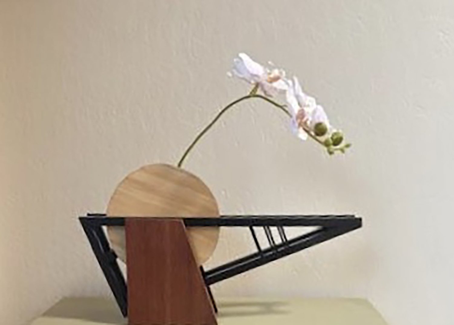 Wooden vase by Warren Yip