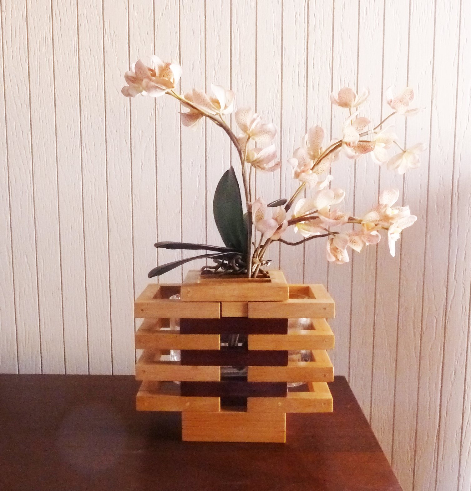 Vase #110    Ramin   7" H